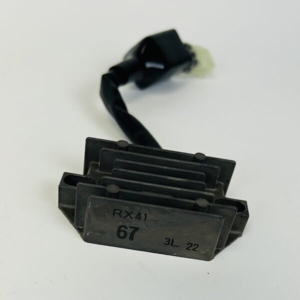 Régulateur de tension 450 KXF 2024 - 2025 – Image 3