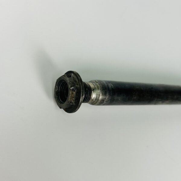 Axe de roue avant 450 YZF 2003 - 2004 – Image 2