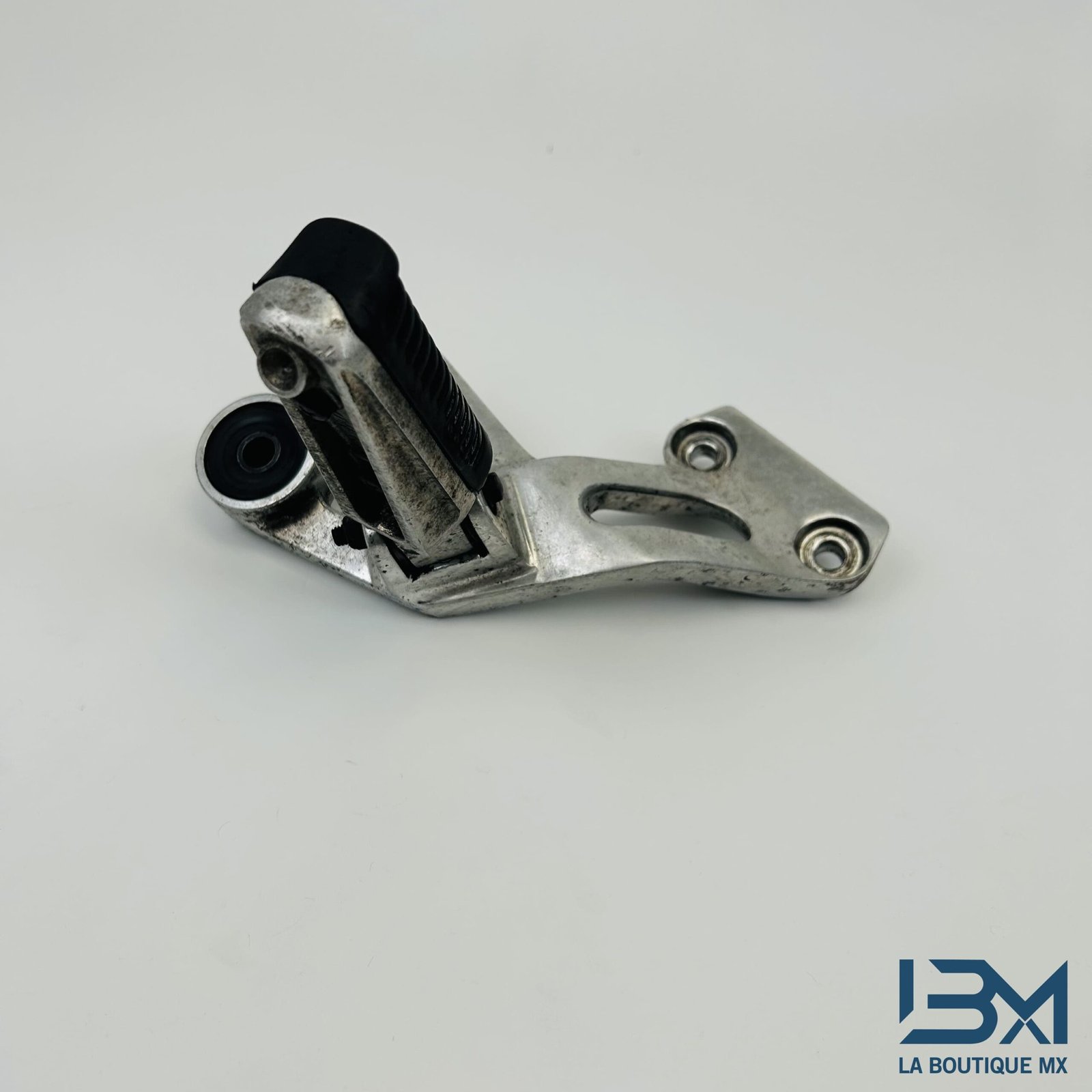 Support de cale pied arrière droit xj 900 s diversion 1996 - 2002 – Image 2