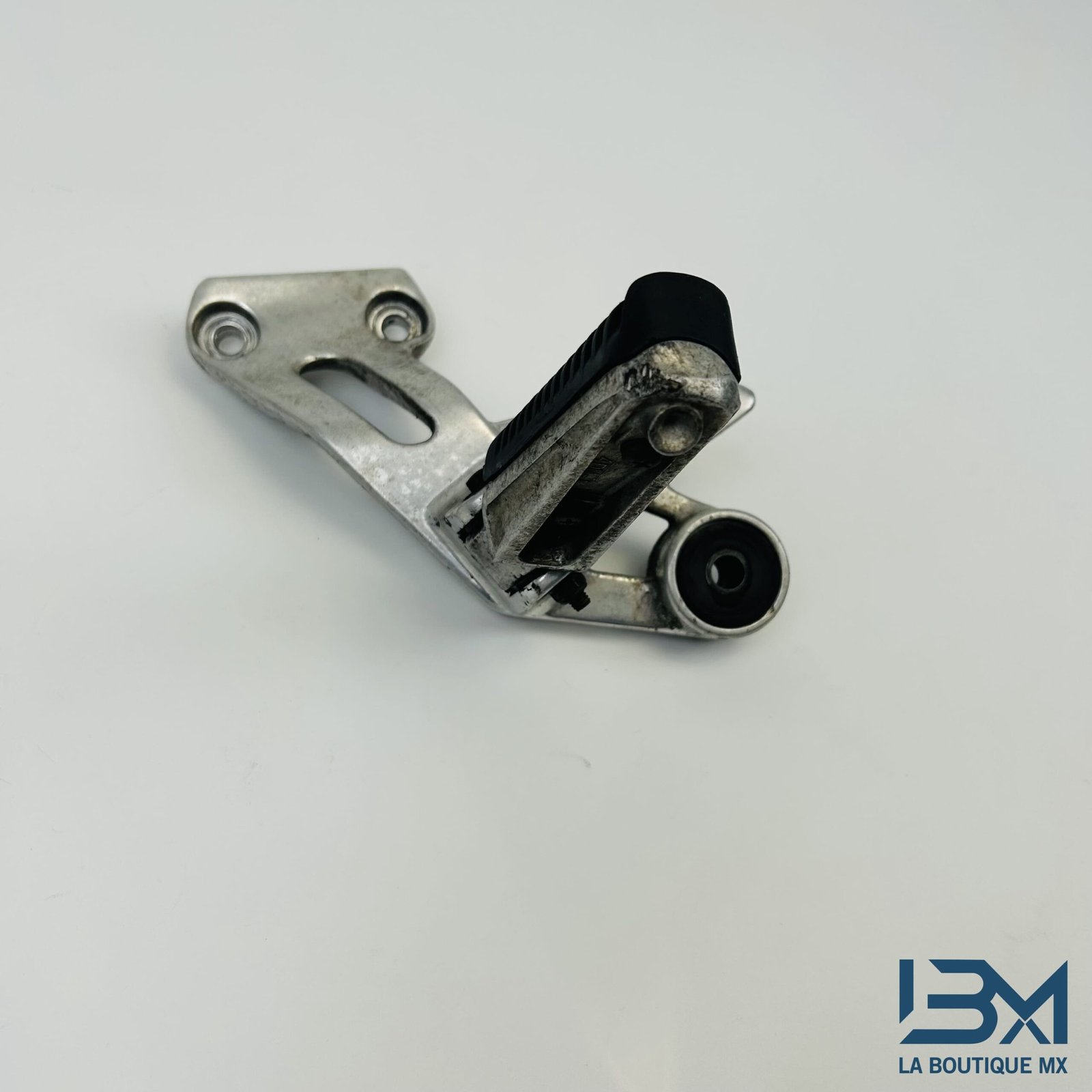 Support cale pied arrière gauche xj 900 s diversion 1996 - 2002 – Image 2