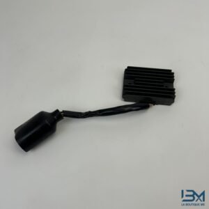 Régulateur de tension 800 VFR 1998 - 2001