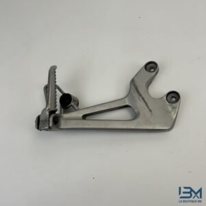 Platine de repose pied arrière droit 800 VFR 1998 - 2001