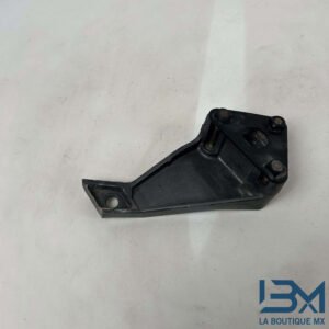 Platine repose pied arrière droit Triumph 900 Sprint 1992 - 1998