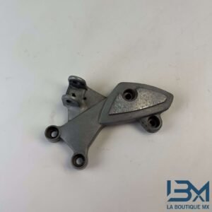 Platine repose pied avant droit Triumph 955 Sprint ST 1999 - 2004